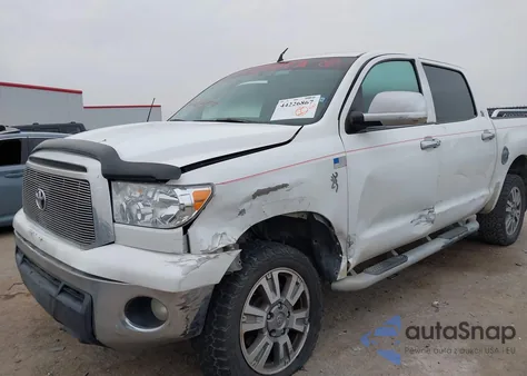 2011 Toyota Tundra Grade 4.6L V8 из США, поврежденный, VIN 5TFEM5F17BX022241
